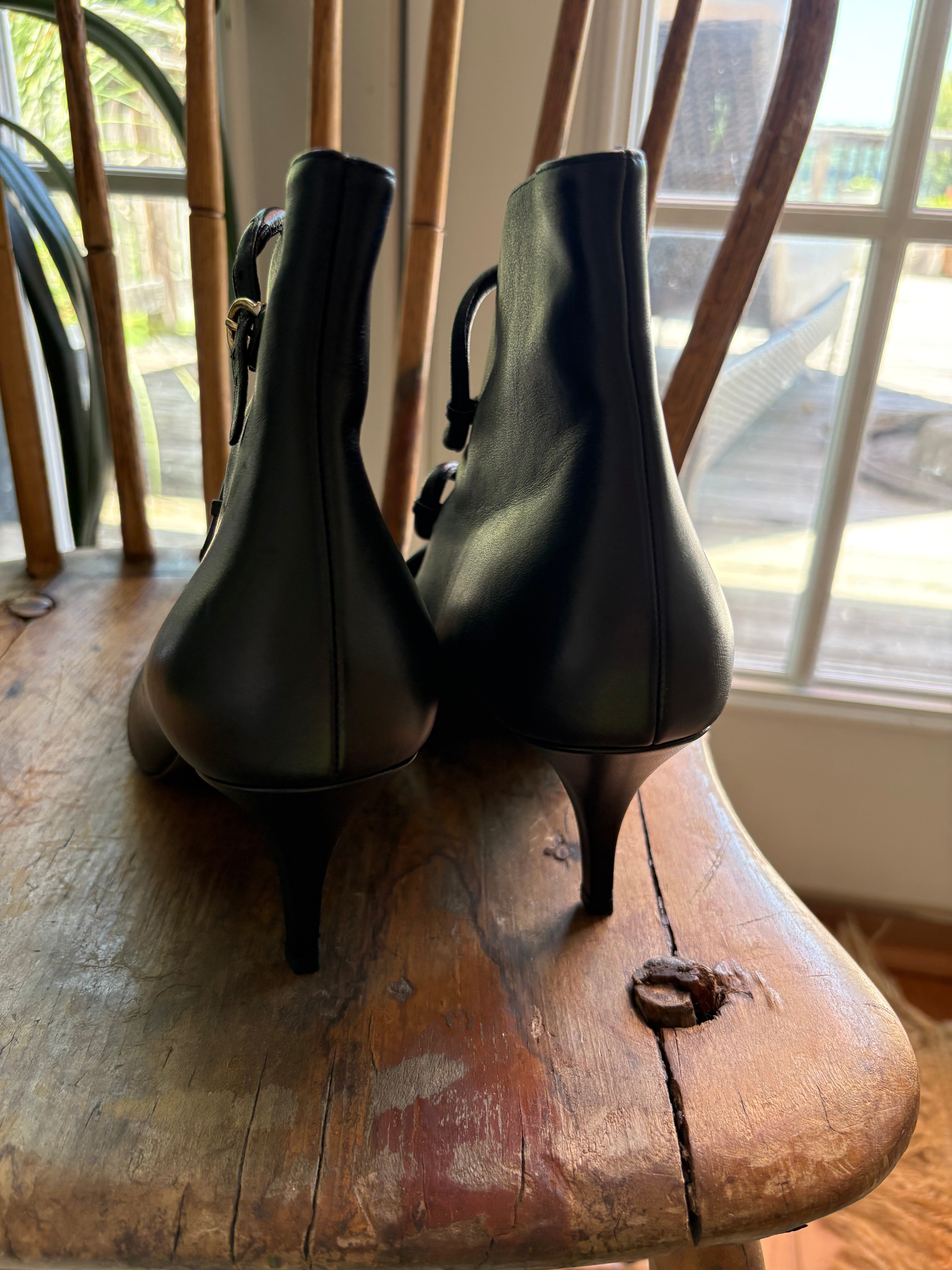 Salvatore Ferragamo Boots

Worn by Emily King at the 2020 Grammy Awards