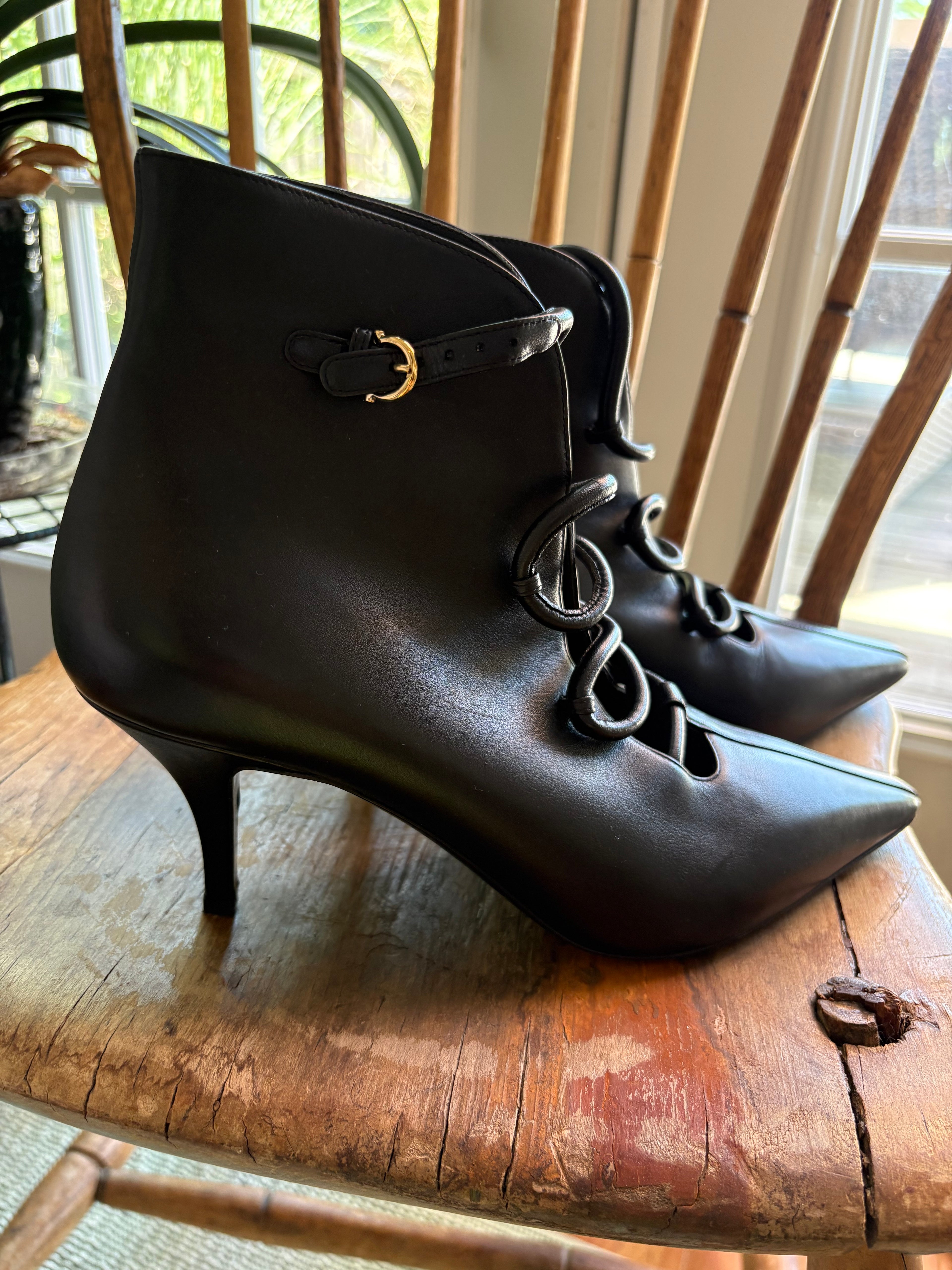 Salvatore Ferragamo Boots

Worn by Emily King at the 2020 Grammy Awards